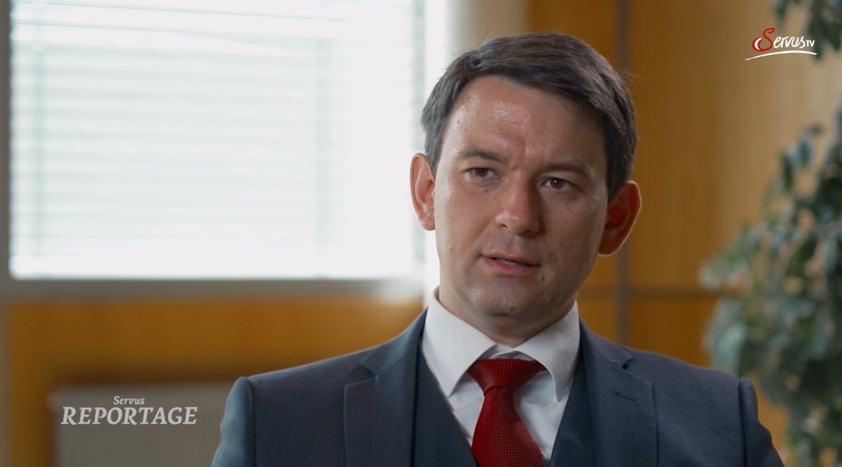 Unser Direktor Paul Schliefsteiner sprach in der #ServusTV-Reportage „#Islamistischer #Terror in Österreich“ über die Bedrohungslage. Er betonte, dass #Sicherheit in 🇦🇹 oft erst dann wichtig wird, wenn „der Hut brennt“. 

Zur Reportage: servustv.com/aktuelles/v/aa…