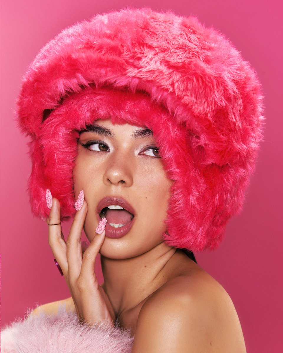 cenoniii's tweet photo. MOUSSE by ISSY
CD Joel Andrade
📸 Cenon at Mav
AD Vince Crisostomo
👄 Slo Lopez
🪮 Sean Nadera
👠 Flo Trinidad, Gian Gonzales
🏩 Studio Mara
💃🏼 Pam Prinster
🐻 Clarence Paraz https://t.co/BEWjGf4LM6