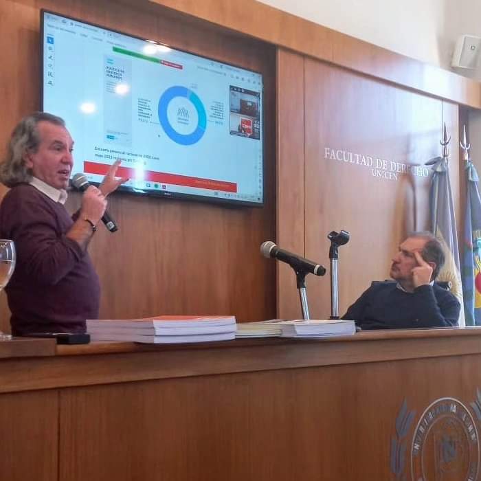 HacemosPrensa's tweet image. Novedad para Medios》@Torremare_DDHH cruzó a @VickyVillarruel: “Jamás existió una norma que impida juzgar a  Montoneros y ERP (como sí hubo con los militares). Son delitos prescriptos y además estas personas fueron secuestradas, torturadas y asesinadas".》hacemosprensa.com