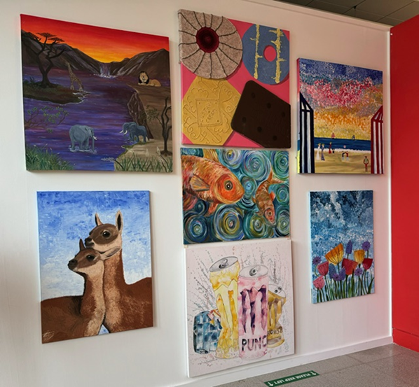 HMPStyal's tweet photo. Prisoners from HMP Styal were invited to take part in an Art Exhibition at The University of Salford #InspiredInside #styleforstyal. The exhibition showcased the emotional journey and growth that our prisoners had undergone, and the Hope they had for their futures #novuschange https://t.co/EASdTeKrsO
