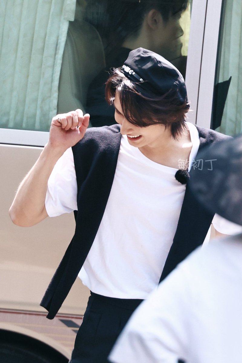 敏初丁 tweet media