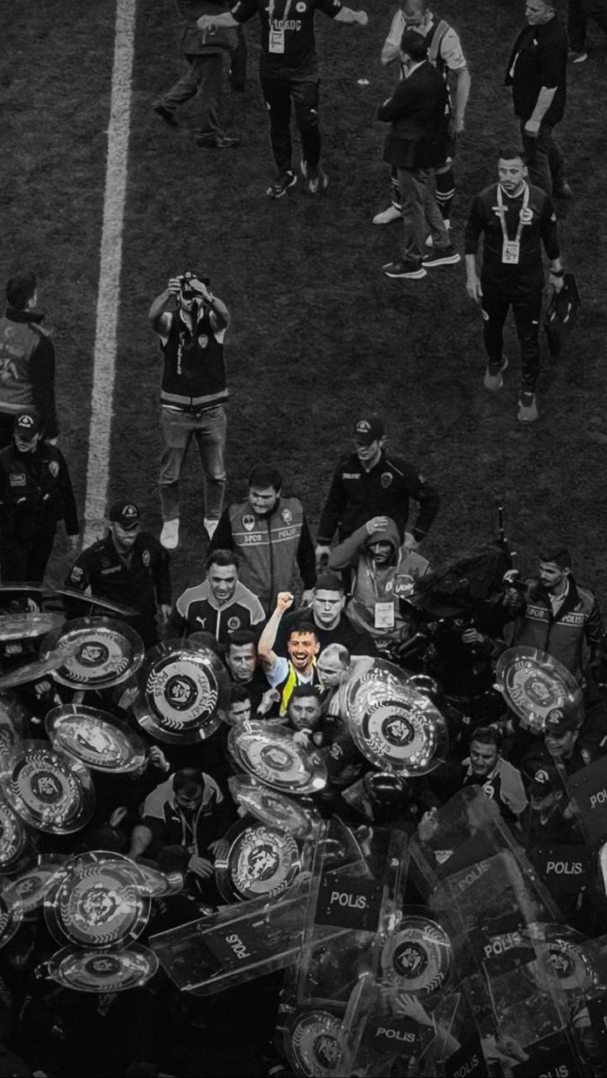 Fener10line's tweet image. Bir erkeğin ulaşabileceği max karizma…