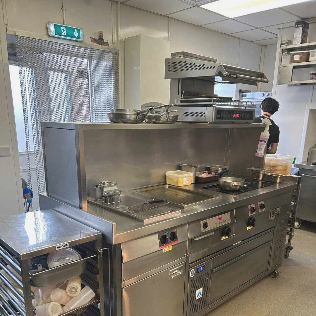 TargetCatering's tweet image. It was fantastic to return to the @coachhousepotton and witness the Target induction suite operating at full capacity! 🔥  This bespoke induction unit is equipped with top-of-the-line features, 

This unit is the ideal solution for any busy kitchen!