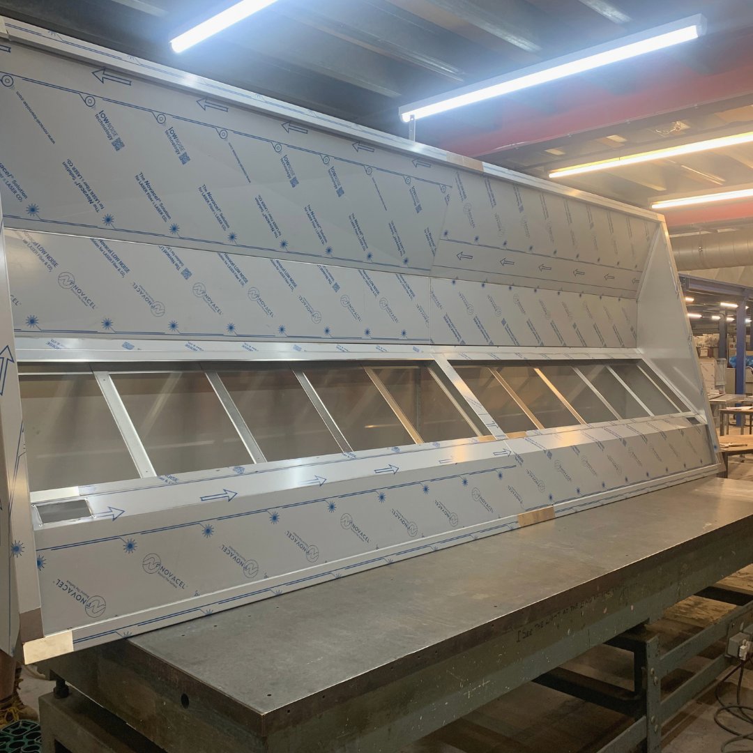 TargetCatering's tweet image. Choosing the right commercial kitchen extraction system is crucial for your business. But how do you find the perfect fit?🧑‍🍳

Our experts are here to help! We offer comprehensive site  surveys to understand your unique needs and recommend the best solutions  for your kitchen.🔥