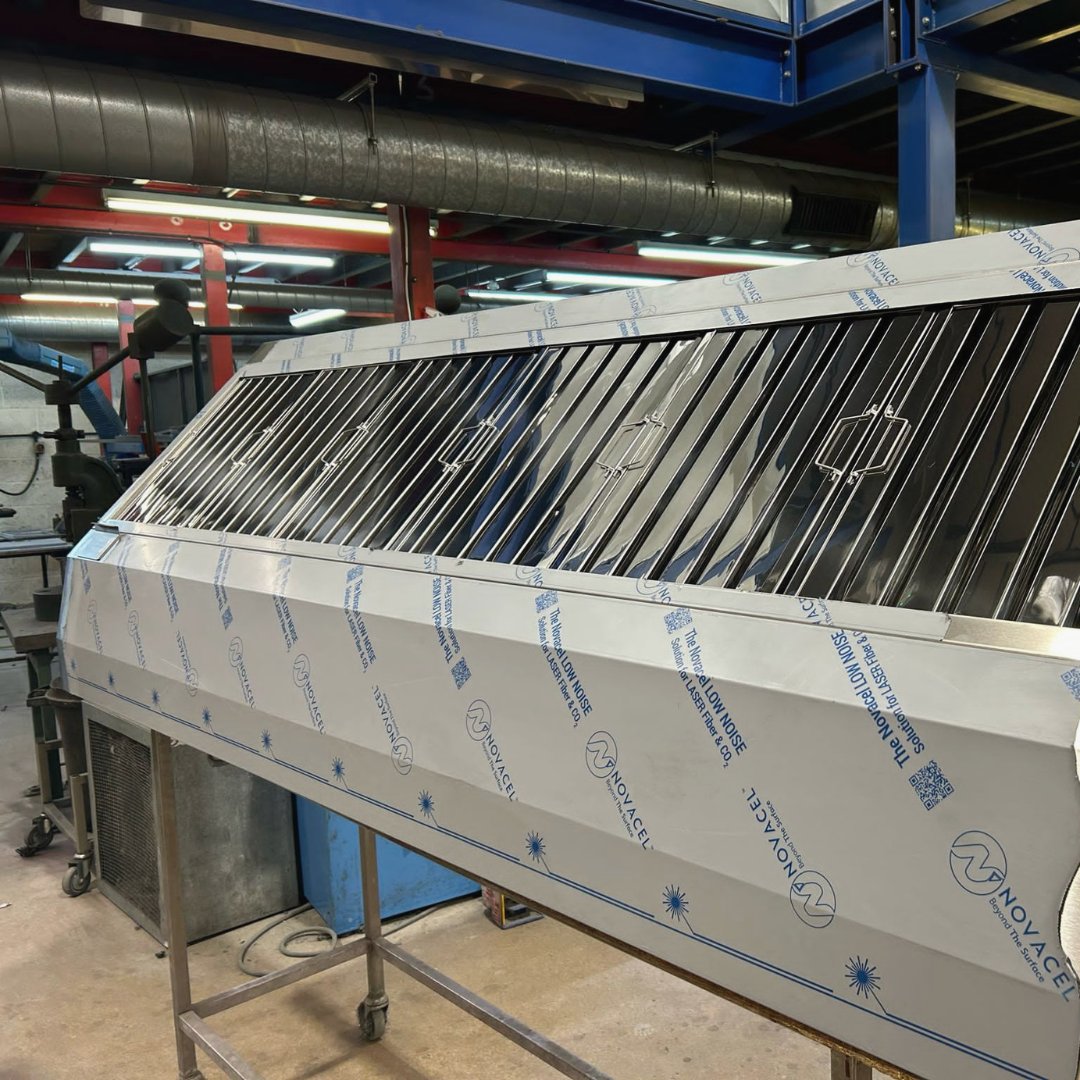 TargetCatering's tweet image. Choosing the right commercial kitchen extraction system is crucial for your business. But how do you find the perfect fit?🧑‍🍳

Our experts are here to help! We offer comprehensive site  surveys to understand your unique needs and recommend the best solutions  for your kitchen.🔥