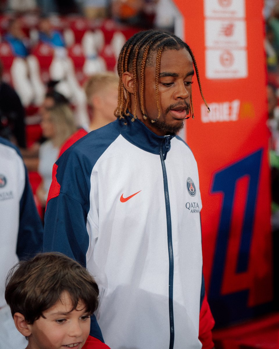 laloumance's tweet photo. THREAD : Quelques-unes de mes photos du match Lille vs PSG ! 📸

RT &amp; Fav Appréciés ♻️❤️ https://t.co/Nnu1o2I7pc