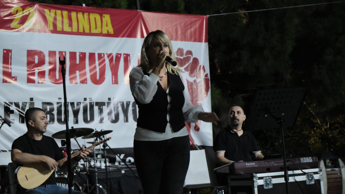 22’ncisi düzenlenen 1 Mayıs Mahallesi 2 Eylül Kuruluş Festivali sona erdi

yenidemokrasi34.net/2-eylul-kurulu…