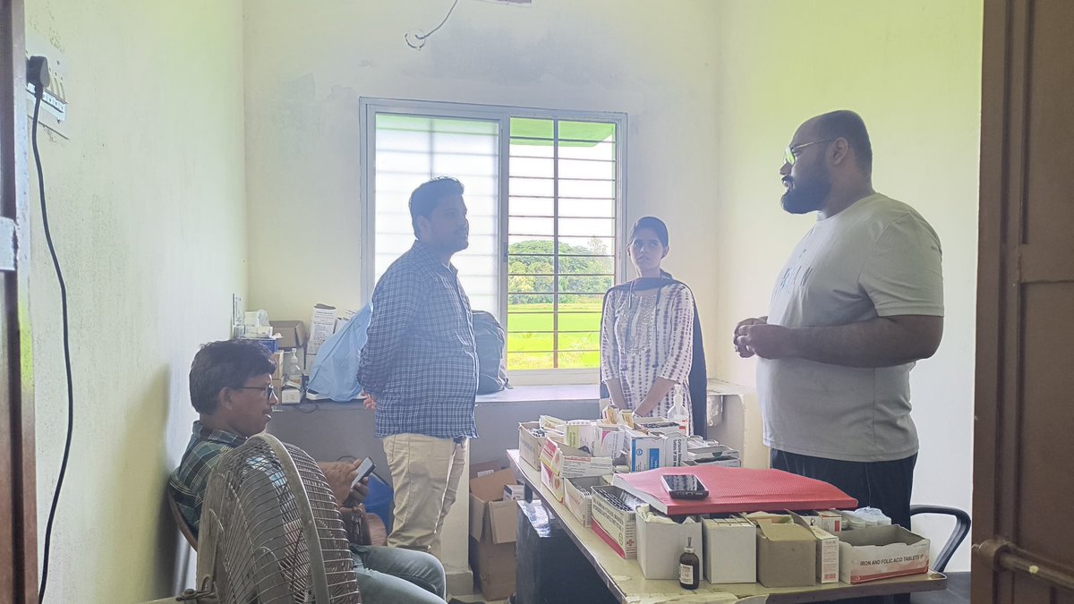 TuBadagada's tweet photo. Visited to Sidhapur PHC for DMC Supervision along BAM CHC Badagada suggested to PHC staffs for improvement in quality testing @odishasacs @dtoganjam @Ganjam_Admin @BpmuG @chcsuradaoffcl @GanjamHealth @ganjam_nvbdcp @TbDivision https://t.co/JO0rl9XV7p