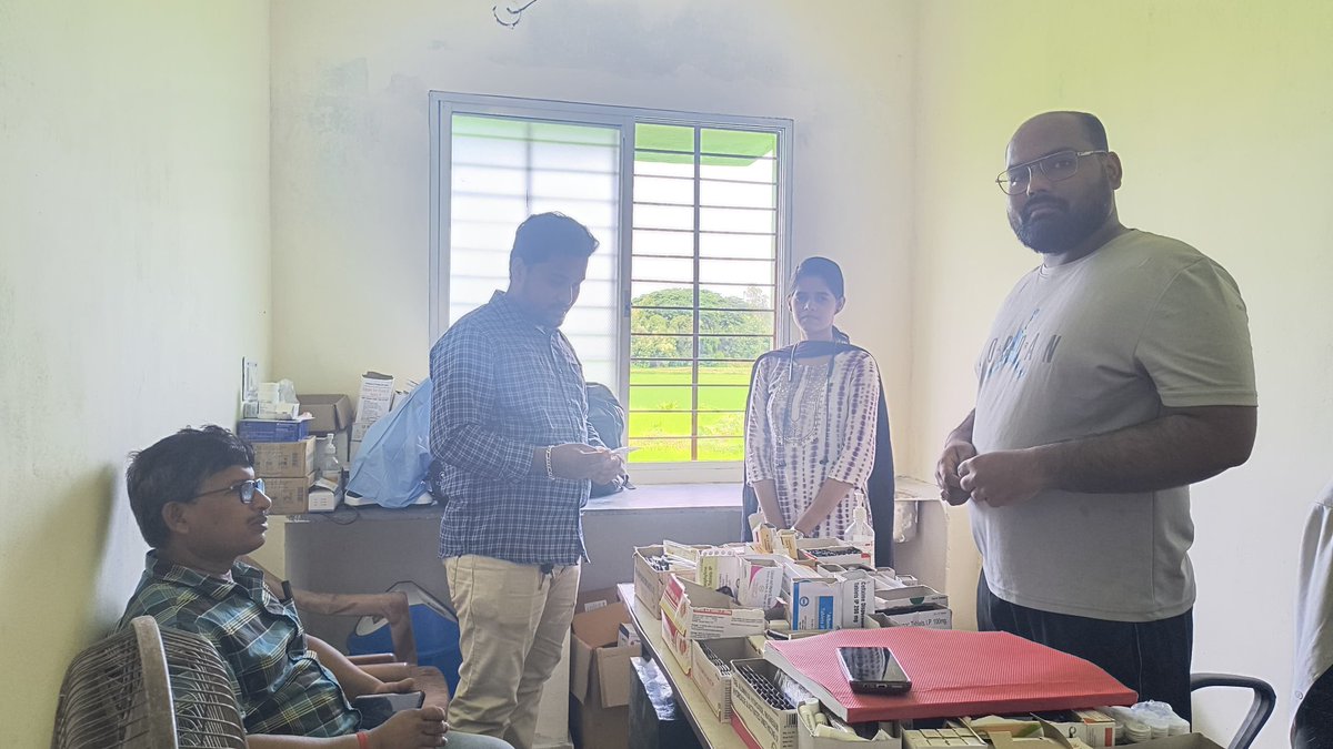 TuBadagada's tweet photo. Visited to Sidhapur PHC for DMC Supervision along BAM CHC Badagada suggested to PHC staffs for improvement in quality testing @odishasacs @dtoganjam @Ganjam_Admin @BpmuG @chcsuradaoffcl @GanjamHealth @ganjam_nvbdcp @TbDivision https://t.co/JO0rl9XV7p