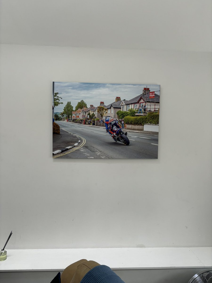 SameSeb's tweet image. Den #broadstairs 🏖️🌊 thanks @iomttpics