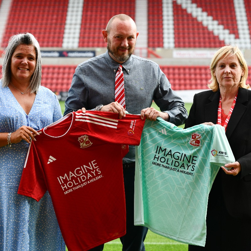 SwindonTownWFC's tweet photo. 🤝 #STFC Women are delighted to announce that Amazon Women in Security (AWIS) will become our new sleeve sponsor for the 2024/25 campaign: