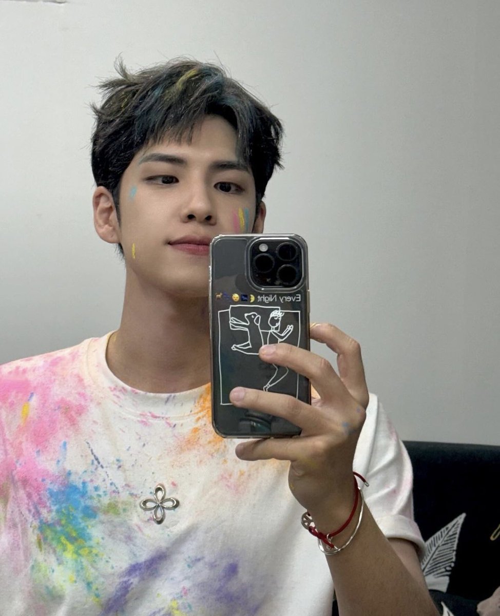 물감얼굴원필님이 좋다...