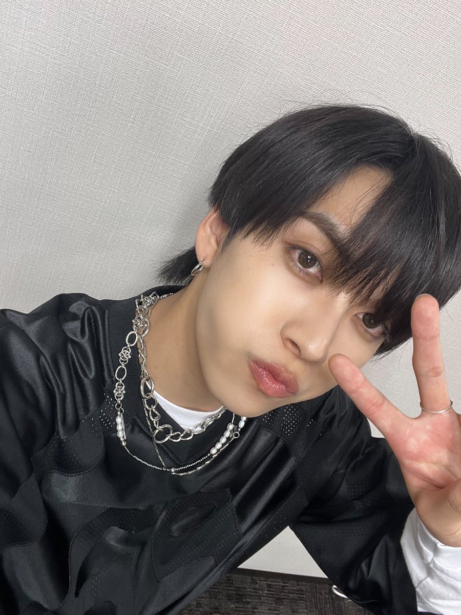 なおの甥っ子まじ天使👶🏻👶🏻 #MAZZEL #EIKI