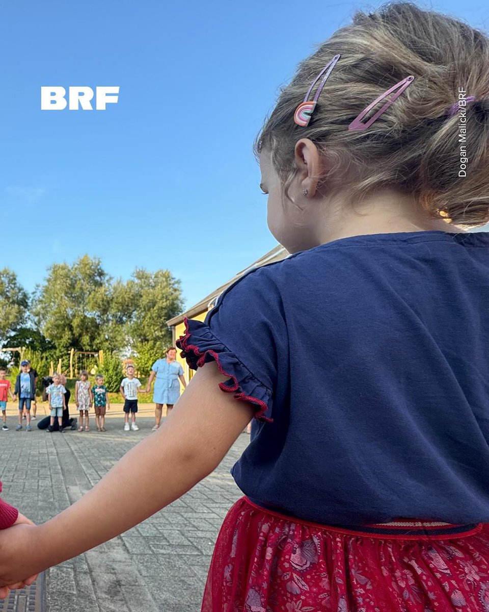 BRFbe's tweet photo. Wir wünschen allen einen guten Start ins neue #Schuljahr!

Unsere Reporter waren heute zum Start des neuen Schuljahrs in verschiedenen Schulen in #Ostbelgien unterwegs ➡️ https://t.co/GUSLnoXnWw https://t.co/xpG6oj69iB
