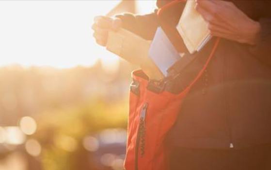 Medical negligence solicitor Sumit Morjaria represented a client who was forced to resign from the job he loved as a postman after two surgeries failed to remove a 2cm thorn from his leg. 
seriousinjury.shoosmiths.com/medical-neglig…