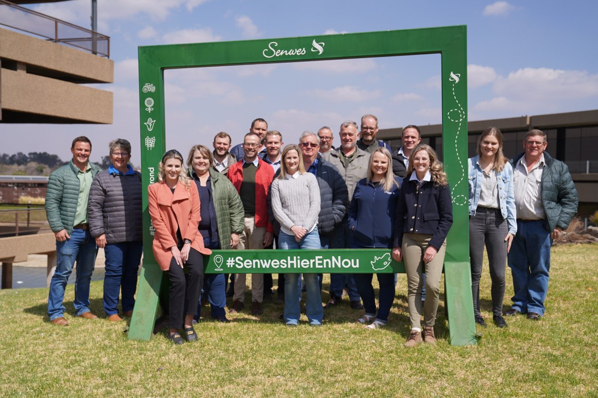 Kom ons gesels landbou-ekonomie! 🚜🌽💰
Ons span by Landbou-ekonomie is deel van ŉ tweejaarlikse byeenkoms waar ŉ groep landbou-ekonome van onder andere landboumaatskappye, banke en universiteite saamkom om oor kwessies binne die landboubedryf te gesels.  
#Landbou #Ekonomie