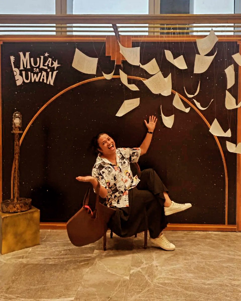 everydayKaycee's tweet photo. It's my childhood dream to become an astronaut, but the play brought the moon to the stage, with all of its ligth, shadows, and fleeting beauty. π
--
Thank you to Rhovel Flores for the last minute tix. Bumalik tayo sa buwan!
#playPH
#performingartsPH
#mulasabuwan2024β¨ https://t.co/RRZtxaqXBU