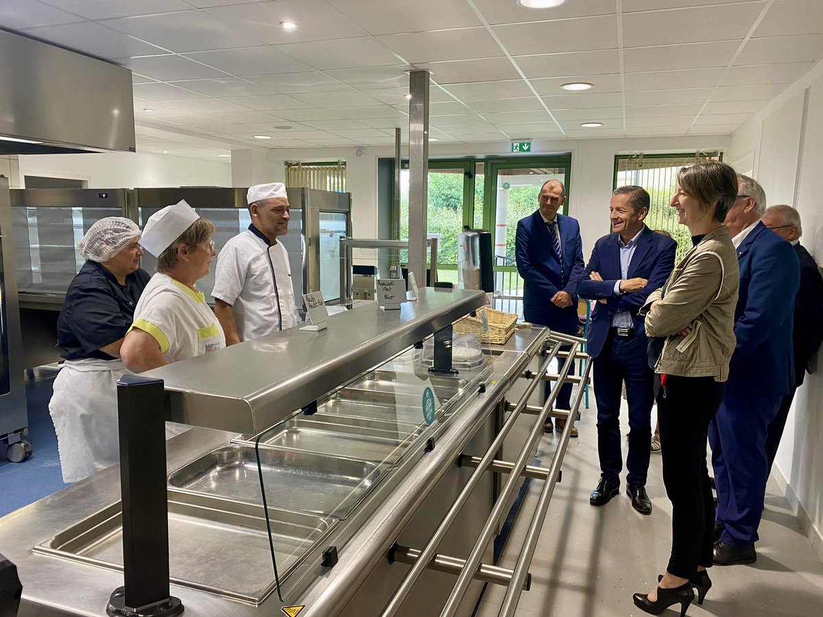 💙 Bonne rentrée scolaire à tous les élèves, collégiens et lycéens de la Vienne et de France ainsi qu’à toutes les équipes éducatives et aux personnels.
Ce lundi matin, à l’école de Monts sur Guesnes puis au collège de Loudun aux côtés de Joël Dazas