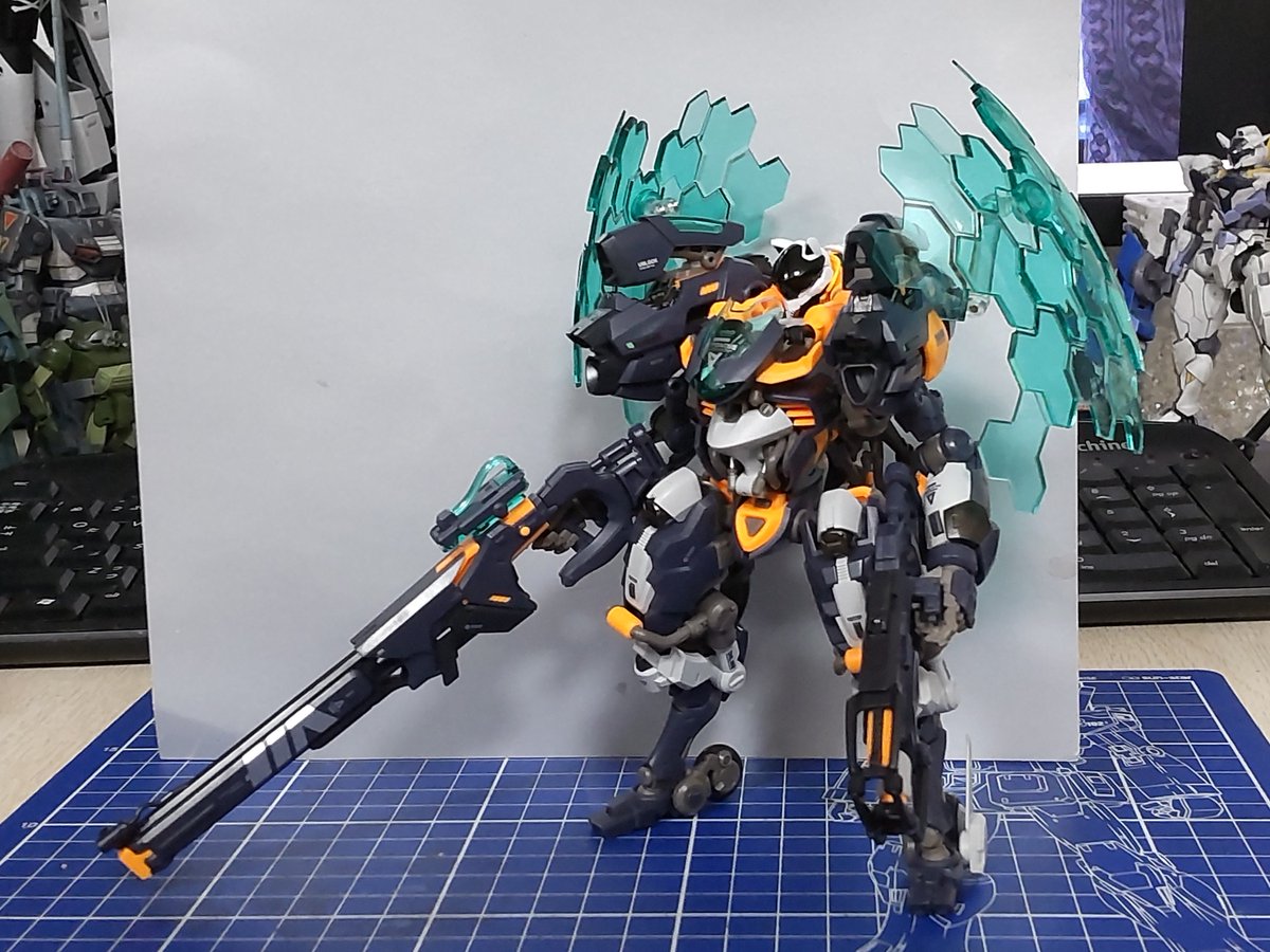JET4AG's tweet image. #核誠治造 #ROBOTBUILD AutoNine 九號電姫、無事到着です。
バイクへ組み換え変形しますが、あまり興味ないのでロボ形態で堪能しました。
個人的に飾る際は、パイロットは個別の方が良い感じ。
ロボもパイロットも、共にカッコいいです。