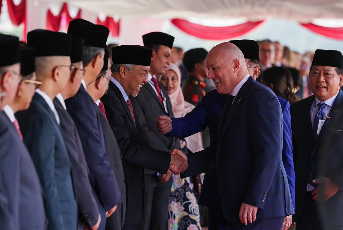 Ahmad Zahid Berbesar Hati bertemu PM New Zealand, Diskusi Agenda Penting dlvr.it/TChmdZ