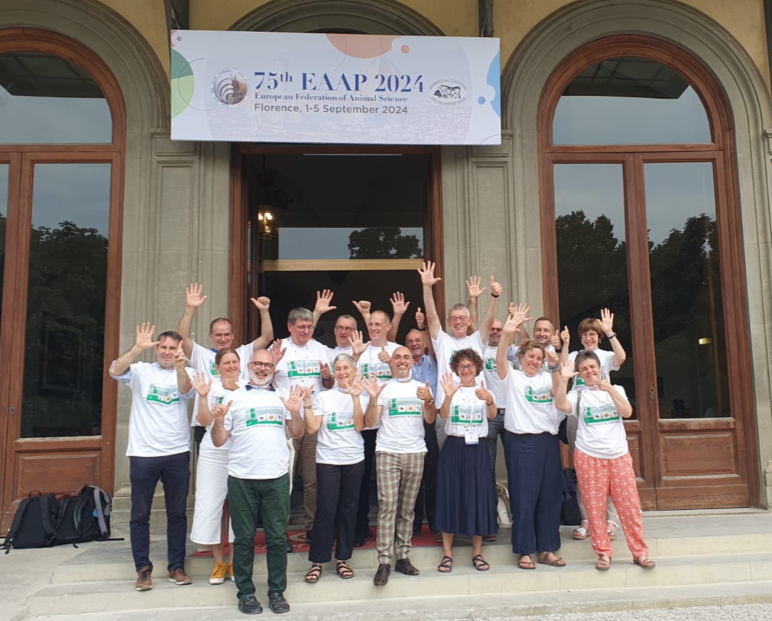 Animal Journal (@journal_animal) on Twitter photo It's a matter of numbers!🖐️
#4 is the impact factor of animal Journal🏅
#6 is for the number of legs of the future! A Special Issue about #insects 🐜🦗
Members of Animal Family Journals are happy to participate to the <a href="/EAAPofficial/">EAAPofficial</a> 75th Annual Meeting in Florence! It's a matter of numbers!🖐️
#4 is the impact factor of animal Journal🏅
#6 is for the number of legs of the future! A Special Issue about #insects 🐜🦗
Members of Animal Family Journals are happy to participate to the <a href="/EAAPofficial/">EAAPofficial</a> 75th Annual Meeting in Florence!