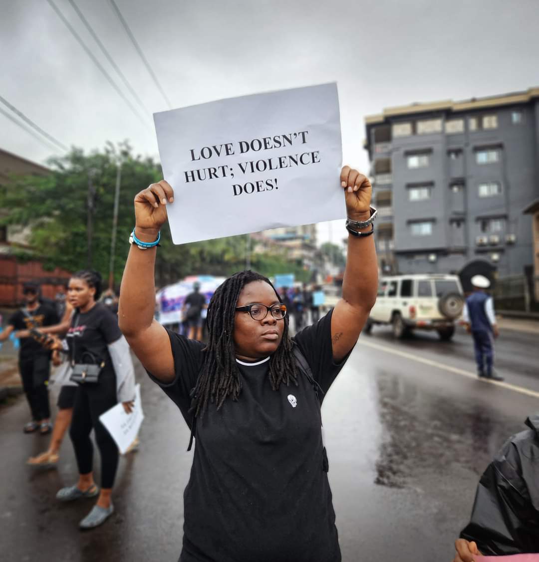 This lady says it all. Stop harming women. Violence towards women is a criminal act. Stop it now! #MondayMotivaton #SaloneX <a href="/AmbWarriorTee/">Theriyeh Koroma-Nenneh</a>