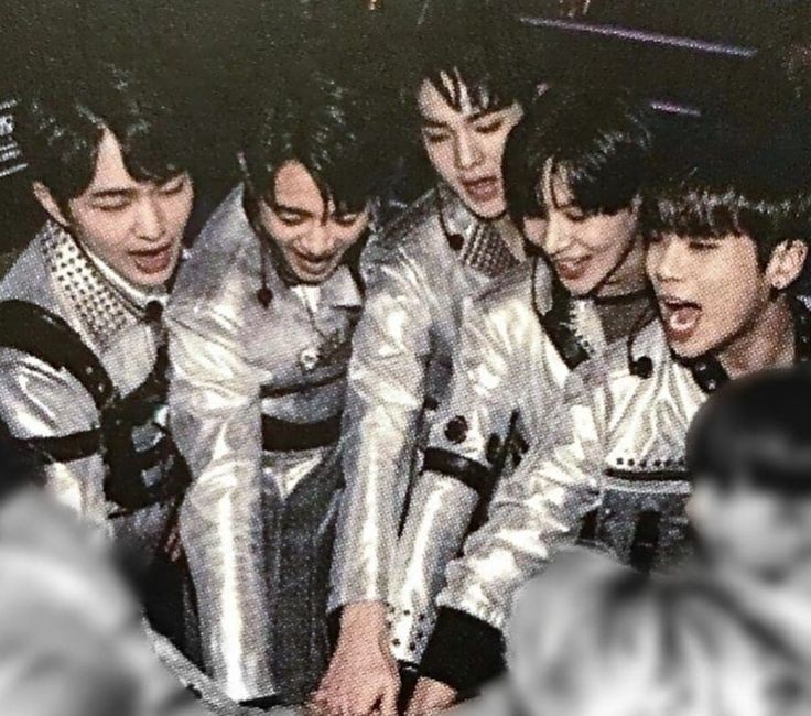 VTIC_Shinee's tweet photo. 이 계정의 정체성 https://t.co/KZX9WQCDgF