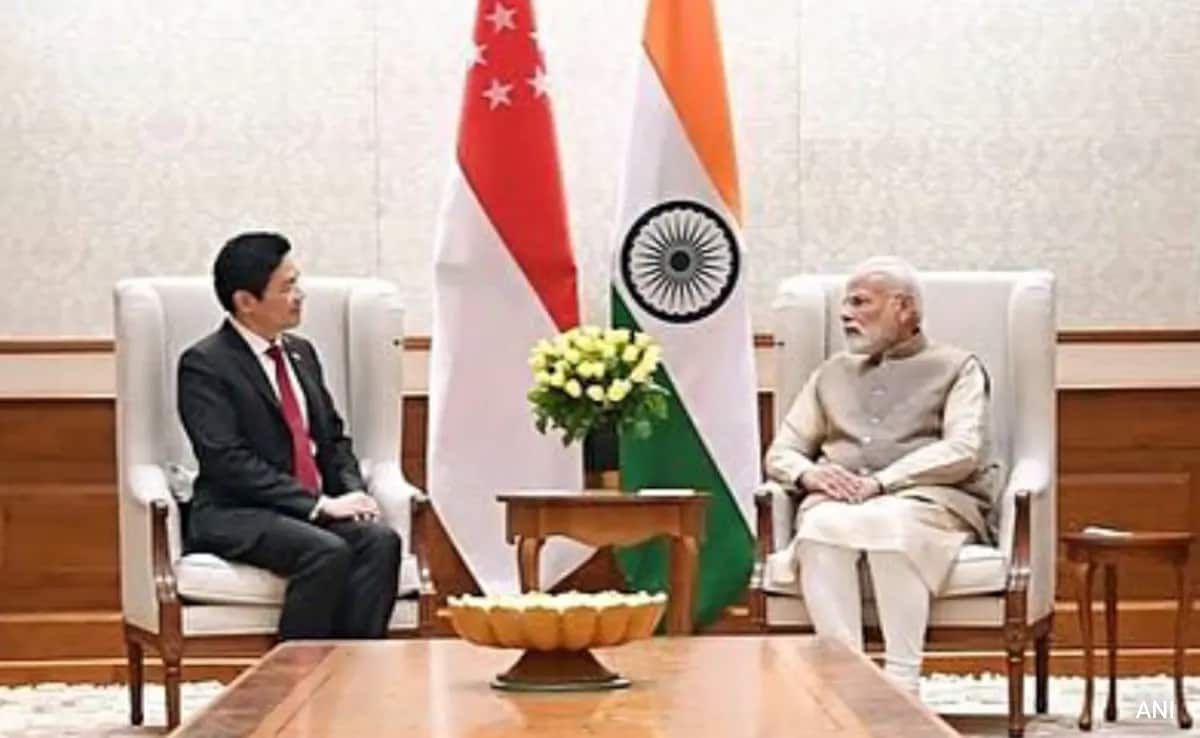 kunalgrewal993's tweet photo. PM's Singapore Visit To Take Ties To "Entirely New Level": Foreign Ministry https://t.co/poTkUiuFU3 https://t.co/liYJHEiroS