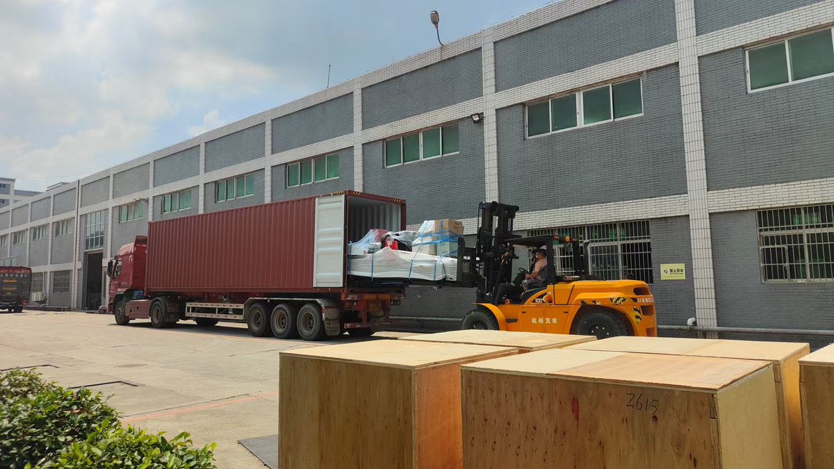 dapenglaser's tweet image. Laser cutting machine. 
Can put in 20GP container. Save many cost than Special container.

Looking for DISTRIBUTOR. #Dapenglaser
#lasermarking
#laserwelding
#lasercutting
#lasercleaning