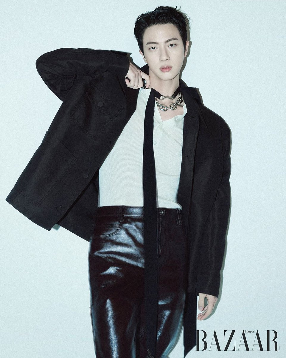 jinnieslamp's tweet photo. Jin’s Harper’s BAZAAR Korea September cover shoot in HD (1)

JIN FOR BAZAAR KOREA
#JINXBAZAARkorea
#JinxGucci #Gucci #GucciFW24 https://t.co/Xq61mQIDHz
