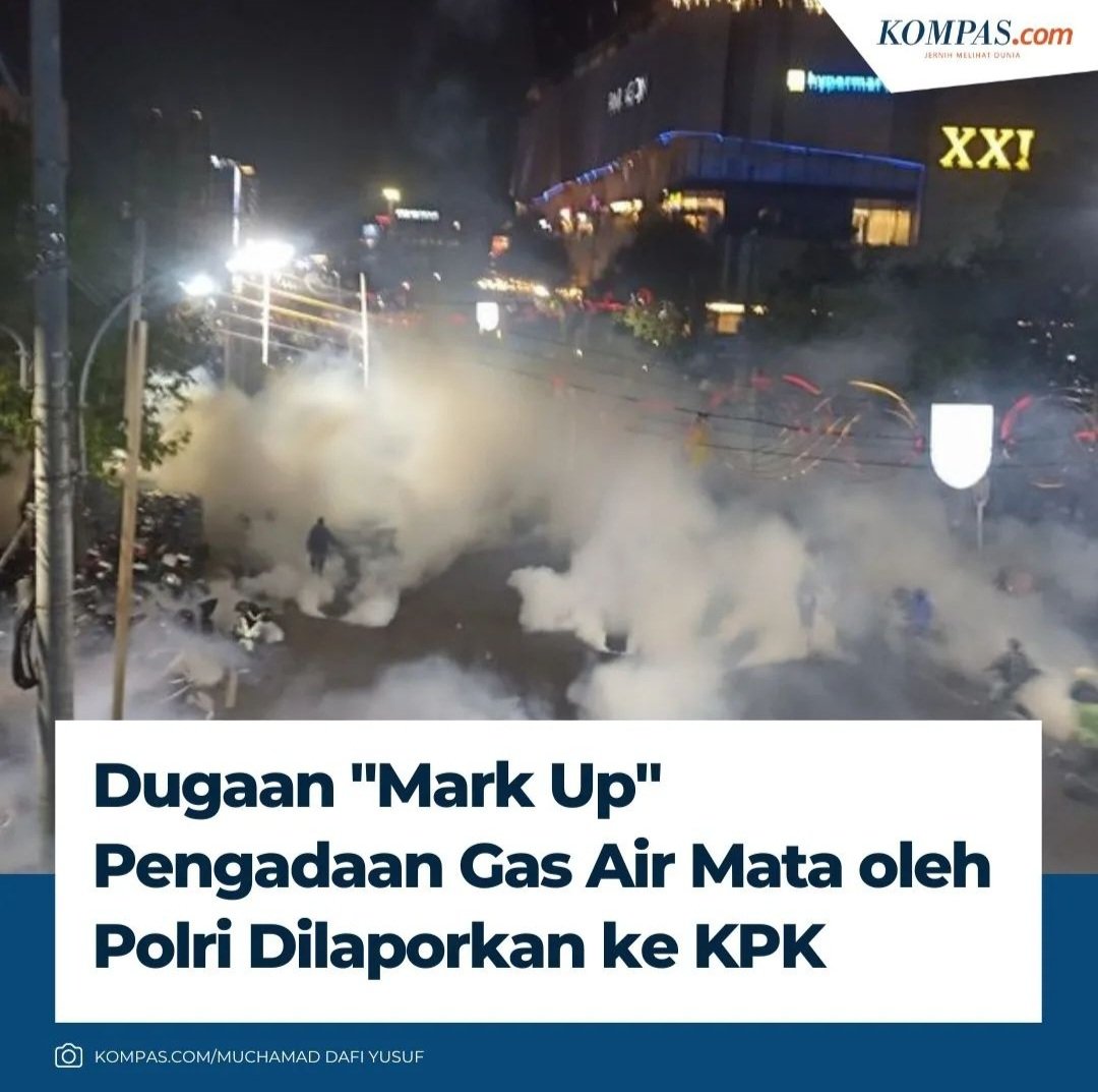 JhonSitorus_18's tweet photo. Gas Air Mata dibeli pakai uang rakyat, untuk MENGHABISI rakyat

Ada yang BUTA, ada yang MENINGGAL, sesak nafas dan efek trauma berkepanjangan

Udah gitu, di MARK UP pula

Udah GILA negeri ini. Membunuh rakyat bahkan sampai berulang kali https://t.co/8sJleQLlvH