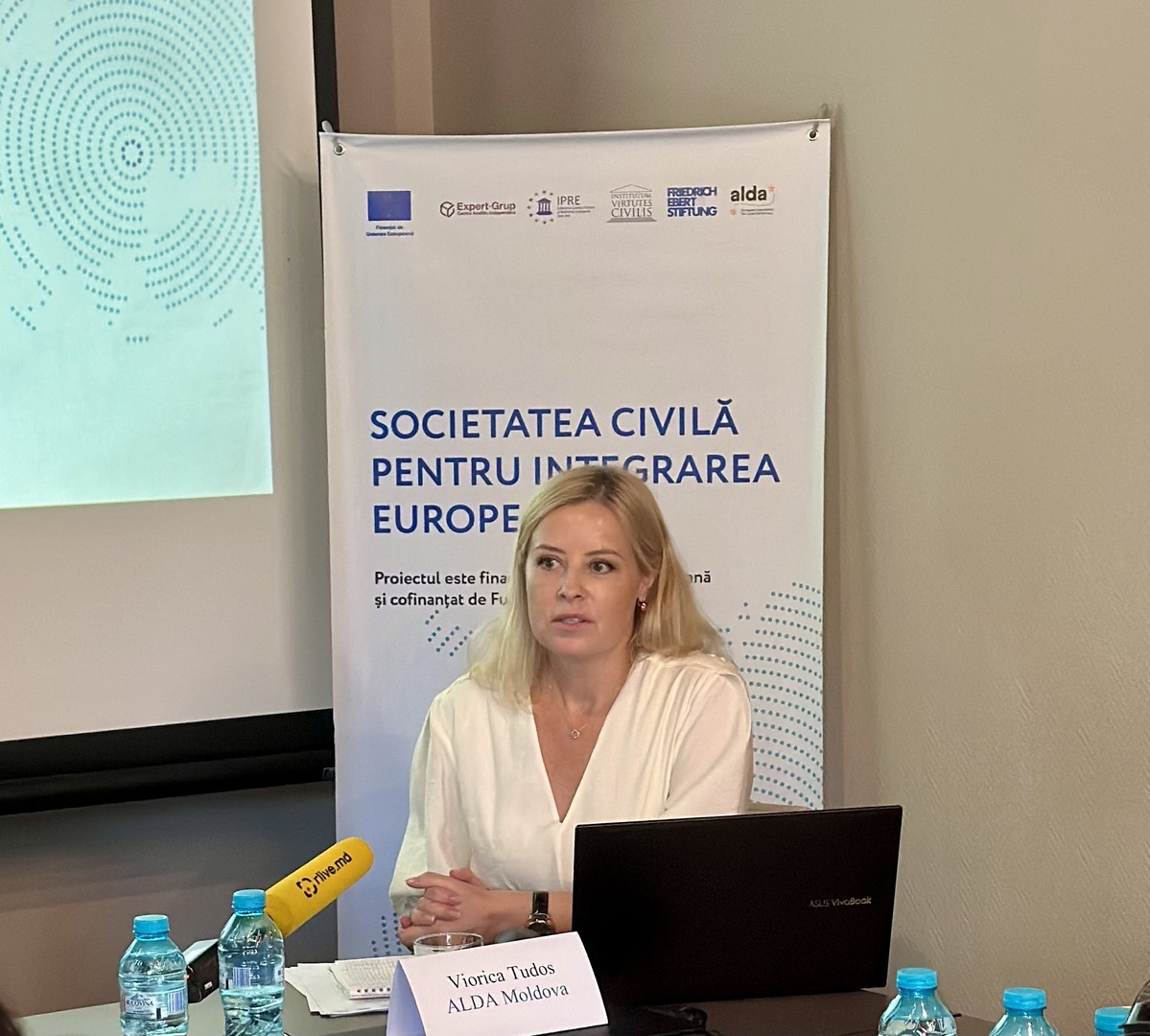 monitorulcivic's tweet image. 🔍 Agenția Europeană pentru Democrație Locală (ALDA) vă informează despre sumele alocate din bugetul de stat pentru dezvoltarea turismului și perspectivele acestui sector. Vă invităm să rămâneți la curent cu noi, pentru a afla mai multe despre aceste oportunități. #ALDA #Dezvol…