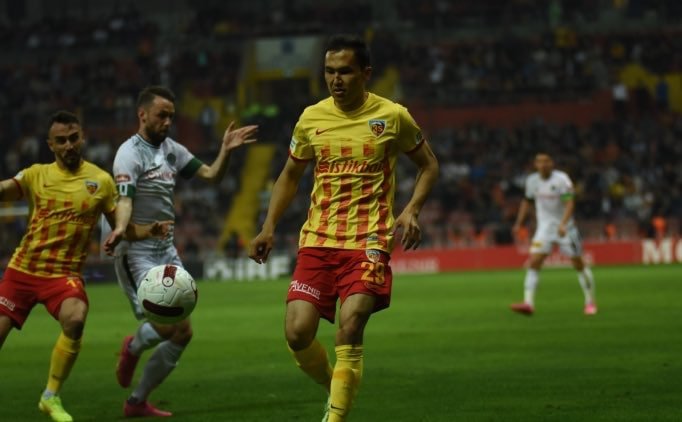 iamraimov's tweet photo. Possible Transfer

Otabek Shukurov 🇺🇿
Kayserispor ➡️ Al-Feiha (KSA) https://t.co/HbucXPm1ns