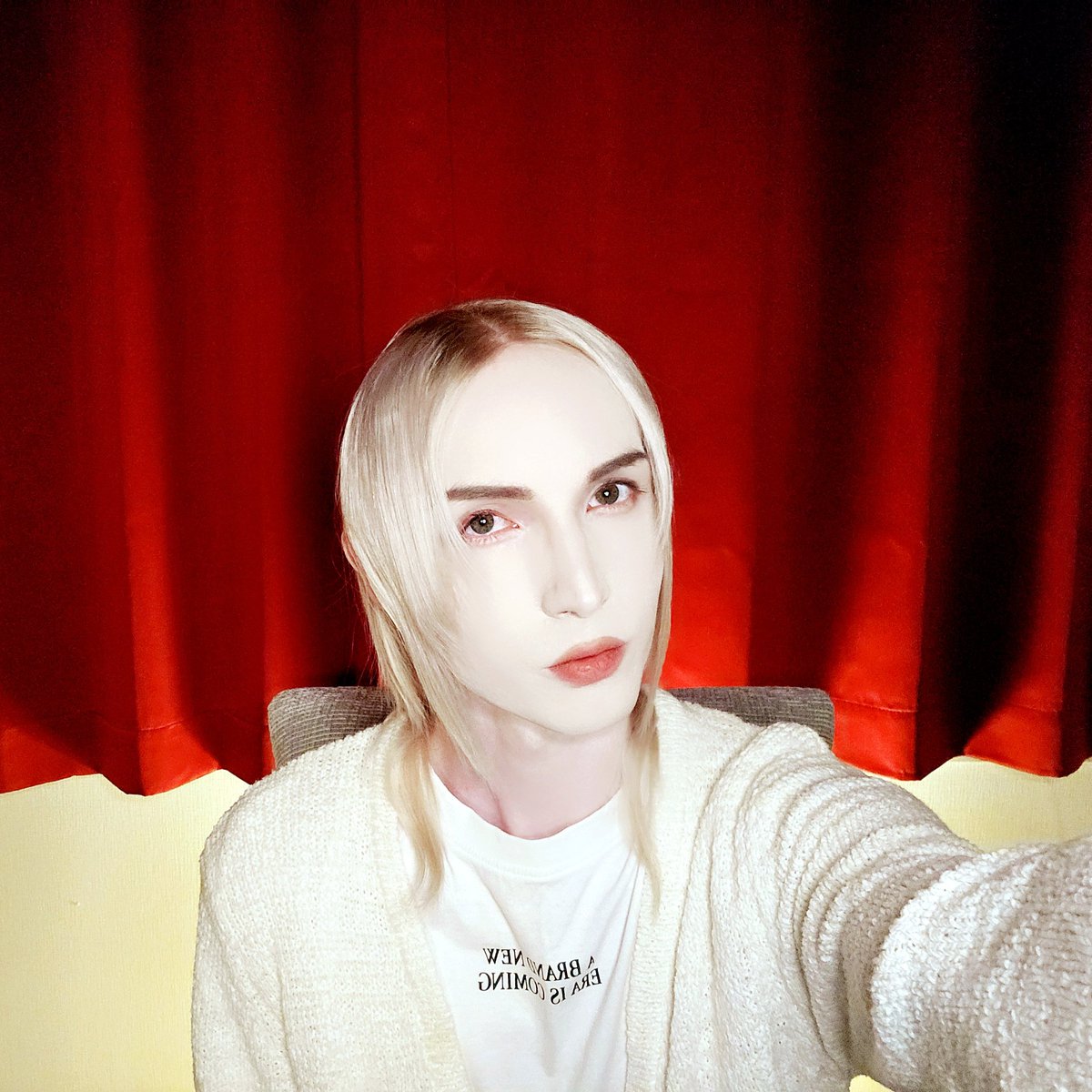 YOHIO_DISREIGN's tweet photo. Have a great week. Do your best. Don't beat yourself up. Keep trying.
You've got this. 

Sincerely, 
Your friendly neighbourhood vampire https://t.co/Zlxajl2jx4