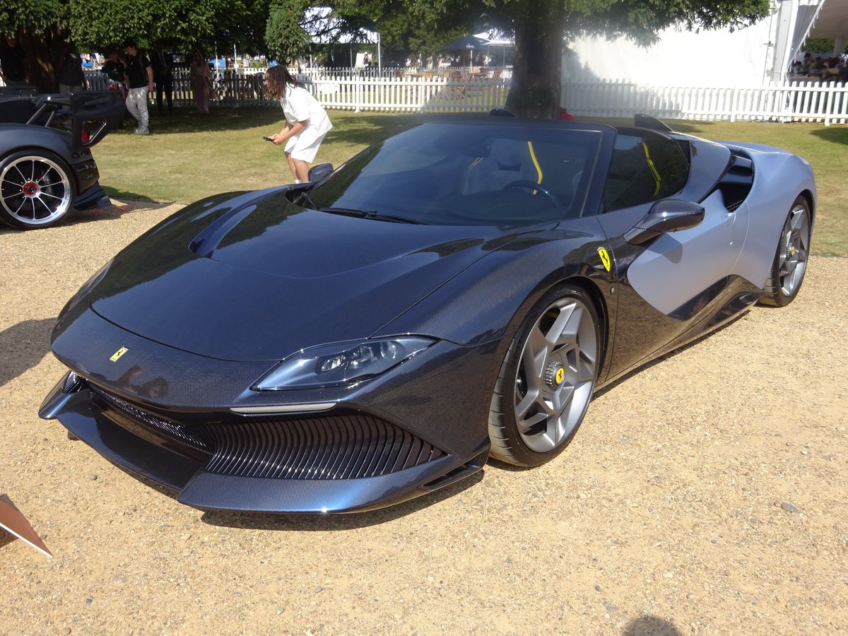 ObscureSupercar's tweet image. Highlights from Hampton Court Concours of Elegance #3

#concoursofelegance #ferrari #pagani #zonda #lamborghini #reventon
