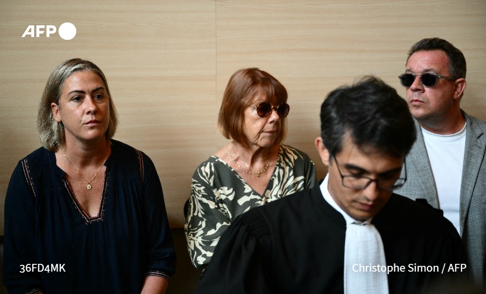 Le procès du retraité accusé d'avoir drogué sa femme pour la faire violer pendant dix ans par des dizaines d'inconnus à leur domicile de Mazan, sera public, a décidé ce lundi la cour criminelle de Vaucluse #AFP 1/2