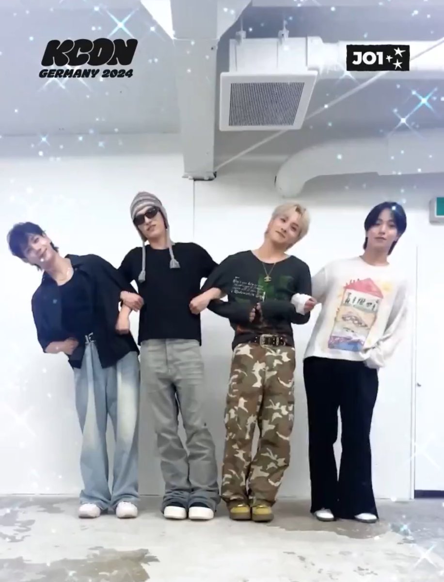 ___kumii_jam's tweet photo. @KCON_official ๅฏๆใใใ๐ญ๐ญ๐๐๐
#JO1 #KCONGroupPic
#KCONGERMANY2024 https://t.co/r6kLus4TNA