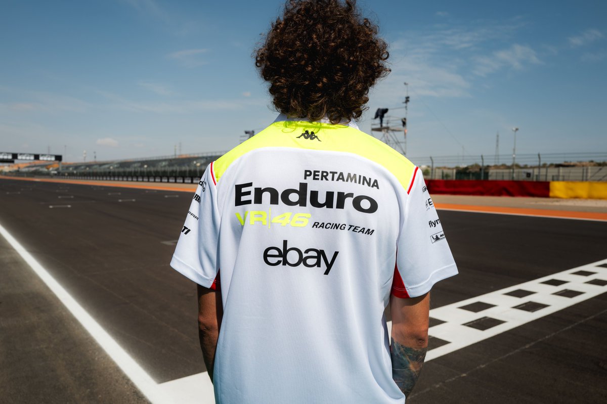 _theStorySquare's tweet photo. 🏁 Kappa e @VR46RacingTeam lanciano la nuova capsule #WhiteCollection in edizione limitata per la tappa italiana del GP di San Marino e della Riviera di Rimini
Scopri di più nel post di @lucarallo
👉🏼 https://t.co/SBc2LdFgDH https://t.co/IRnQ39dMol