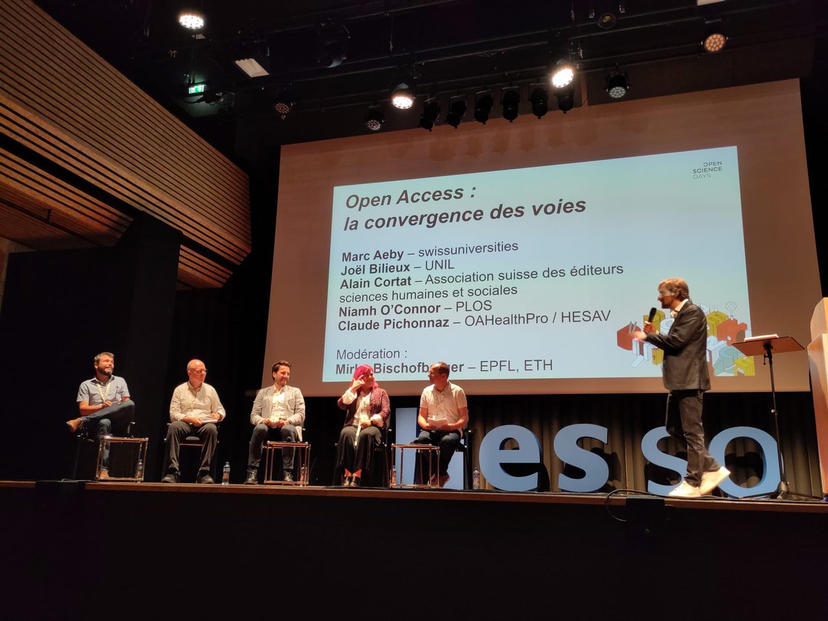 JoelBillieux's tweet image. Happy to have participated in the opening pannel discussion about « open access » in the context of Open Science Days #opensciencedays 

@sspunil @OpenScienceUNIL
