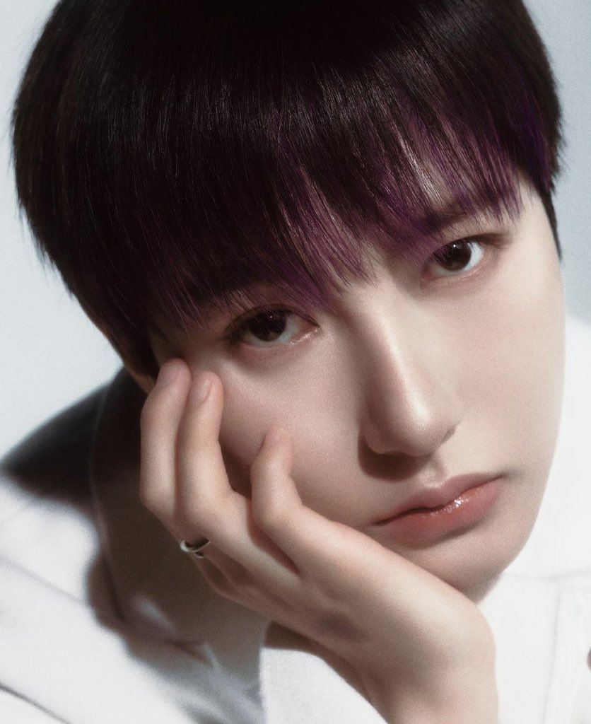 POPCORNBOBO323's tweet photo. 🍇✨😭🍇✨😭🍇✨😭🍇✨😭

#RENJUN #런쥔 https://t.co/gw5tPlUtTl