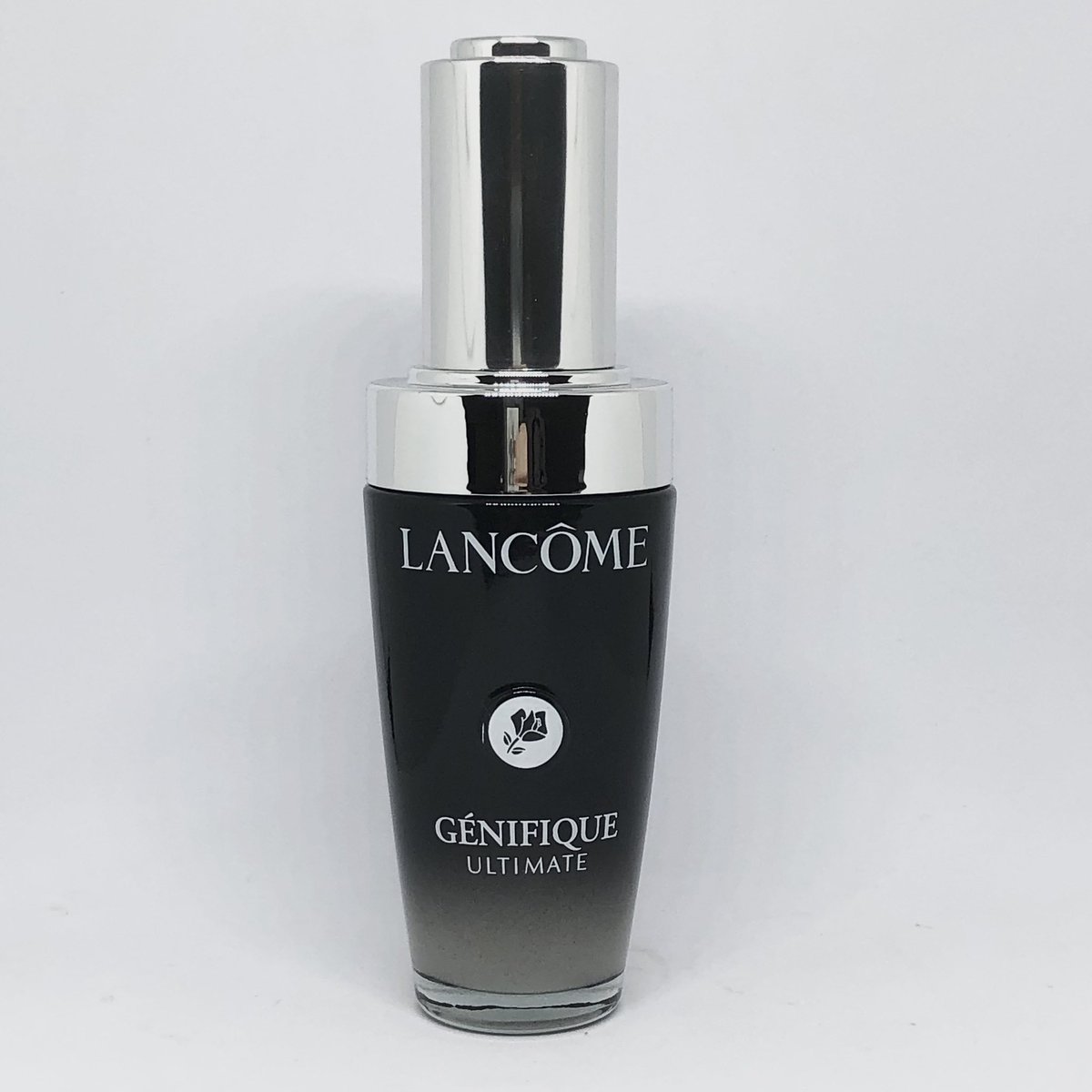 oteoteiotei2's tweet image. #ランコム #ジェニフィックアルティメセラム
#使用レビュー

リニューアルしたそうです◎
大きな変化として、リフィル式に変更されたことでしょうか。こちらの30mlのタイプはリフィルはありませんが50mlのものにはあります。環境にも優しくなったし2本目がお安く買えるし素晴らしいリニューアル要素。