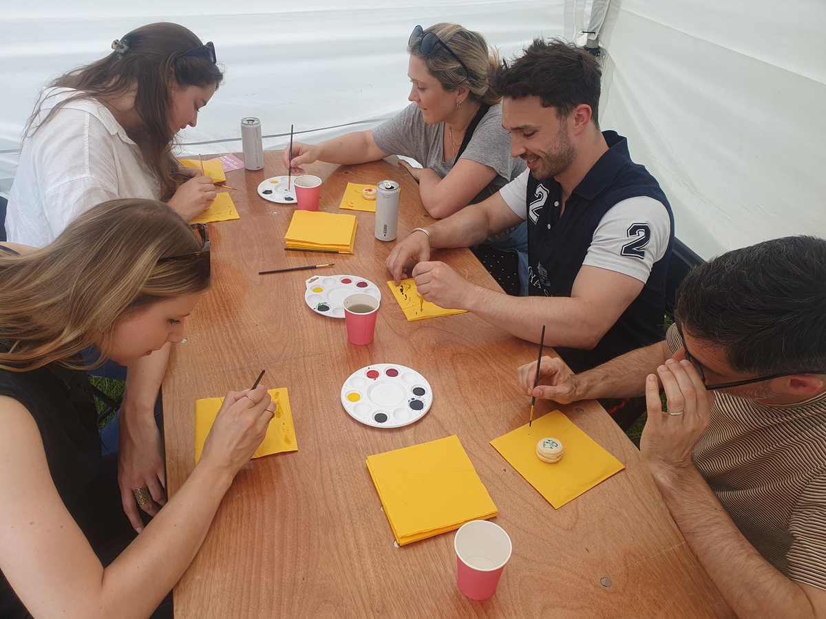 Have you ever tried painting a macaroon?

Fun, relaxing, and joyful are some of the words happy customers describe this experience.

Book your experience - yuup.co/experiences/ma…

We are excited to host you 🎨