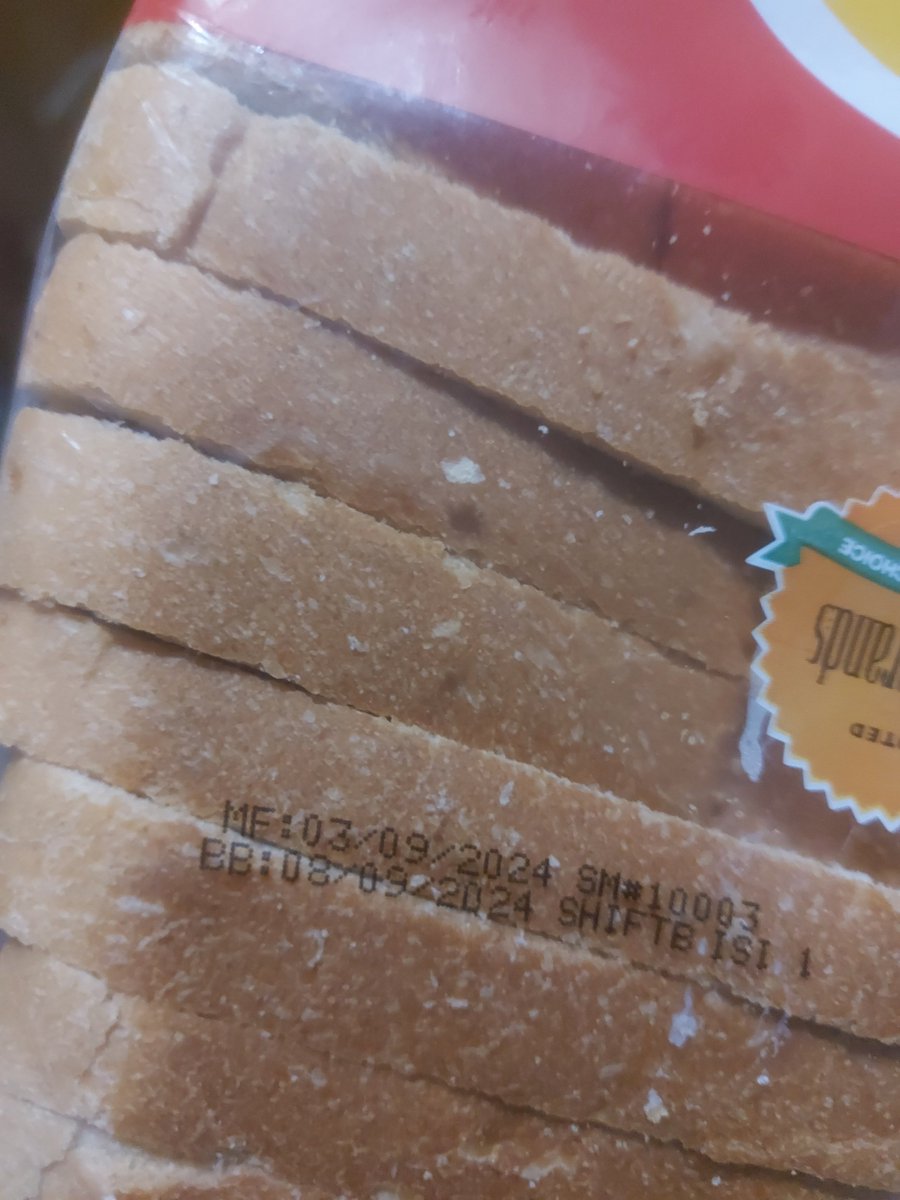 kfmwaura's tweet photo. @SupaLoafOffcl I think I just bought bread that will be manufactured tomorrow. Please tell your time travelling delivery man to contact me. I have a date with @SportPesa #NeverSayBread #TasteTheFuture https://t.co/PXWkNxDzxi