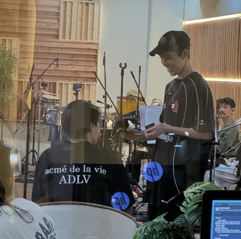 simplylikeu's tweet photo. @บิวกิ้น ถ้าความสุขของเขาคืออยากให้เราอวด ก็อวดบ้างอ้วน ไม่ใช่ไม่เคยอวดเลย  อย่าให้แม่ต้องสอน https://t.co/EsyZ9sGk3g