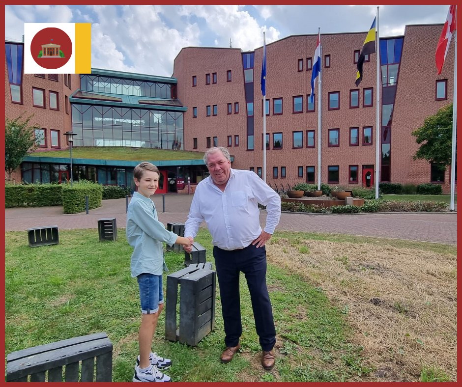 Lars (10) uit Buren is de kinderburgemeester van gemeente Buren. Hij wordt officieel geïnstalleerd tijdens de raadsvergadering op 17/9. Met de kinderburgemeester willen we kinderen meer betrekken bij wat er gebeurt in de gemeente. Lars vertegenwoordigt de kinderen in de gemeente.