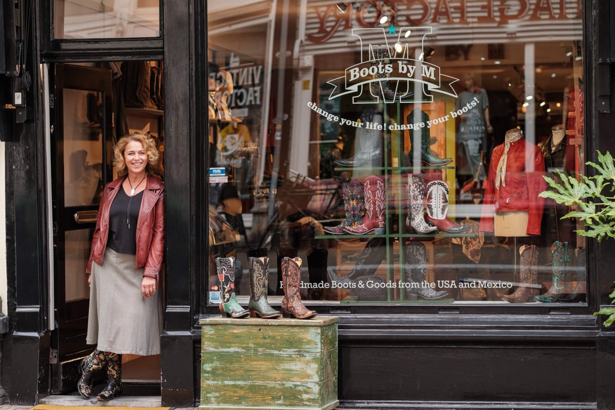 BINNENKIJKEN BIJ BOOTS BY M: DE ENIGE COWBOYLAARZENWINKEL IN NEDERLAND dlvr.it/TCjhGQ