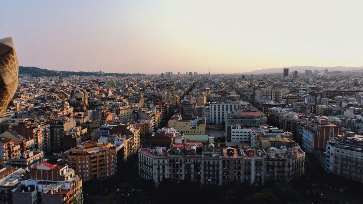 bizflats's tweet image. Eixample Unveiled: Barcelona’s Modernist Gem and Architectural Marvel 👉cutt.ly/BeWwG1js
#EixampleBarcelona #Barcelonaguide