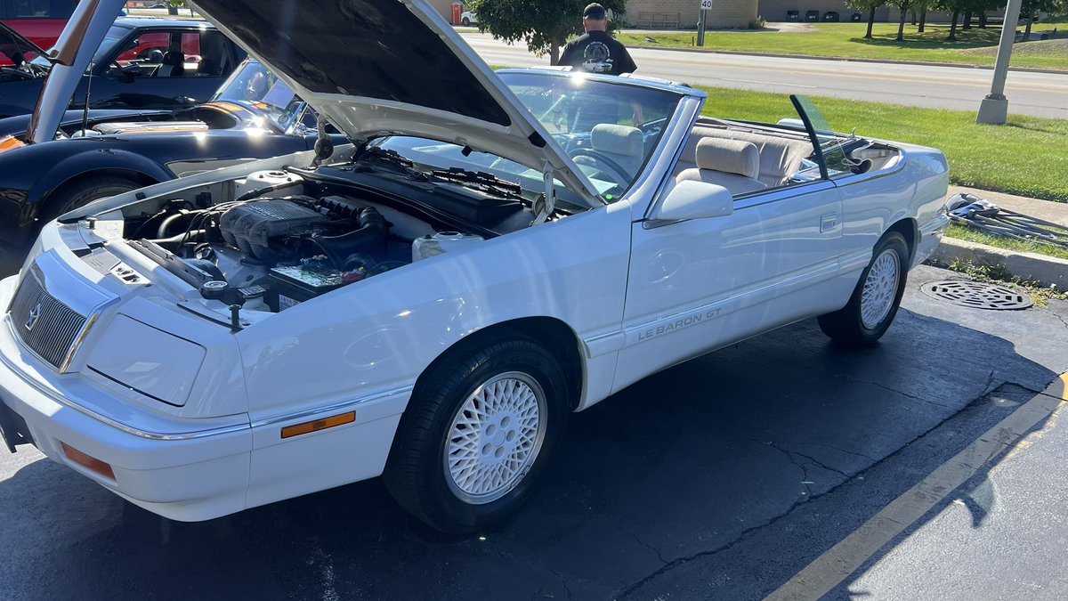bigdaddyrincon's tweet image. Car Show with my daughter @KristinRincon5 took out the old LeBaron just for $hits and giggles. Lots of cars here today.