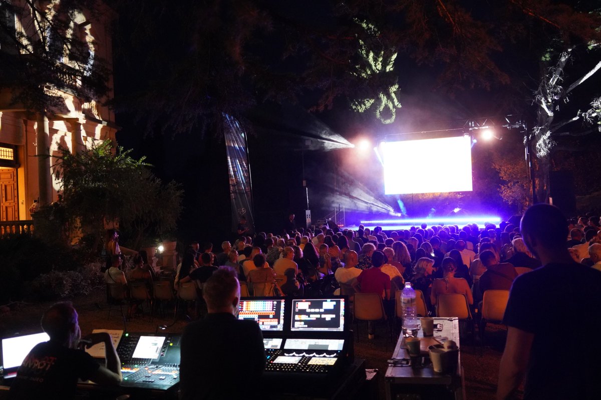 Ville de Fréjus tweet media