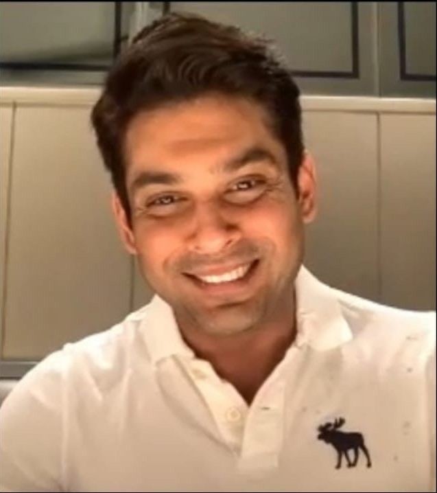 dazzler_hike's tweet photo. We talk about you still , you’ ve never been forgotten and you never will . We hold you close within our hearts &amp; there I'll remain forever ♾️ keep guide &amp; bless us through our lives untill we meet again #SidharthShukla 
#SidharthShuklaForever 
#SidharthShuklaLivesOn https://t.co/rvzZkdGP57